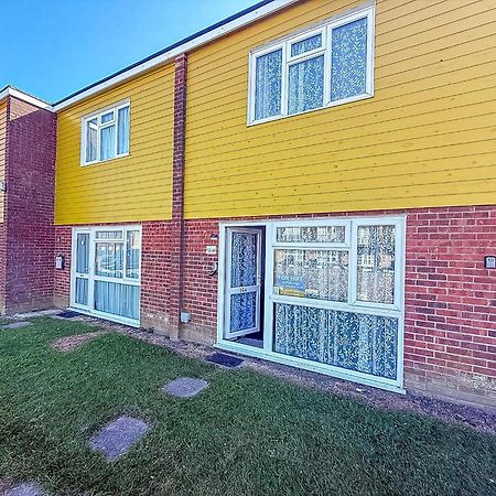 Lovely 5 Berth Chalet In The Coastal Village Of Hemsby Ref 18164B Экстерьер фото